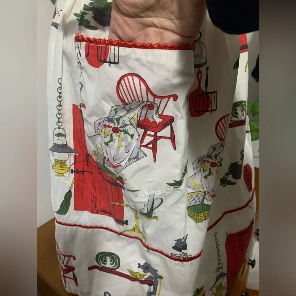 Vintage Handmade Half Apron Mid-Century Novelty Kitchen & Country Store Print